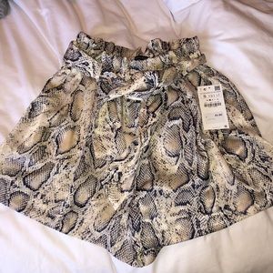 Snakeskin Zara BASIC shorts